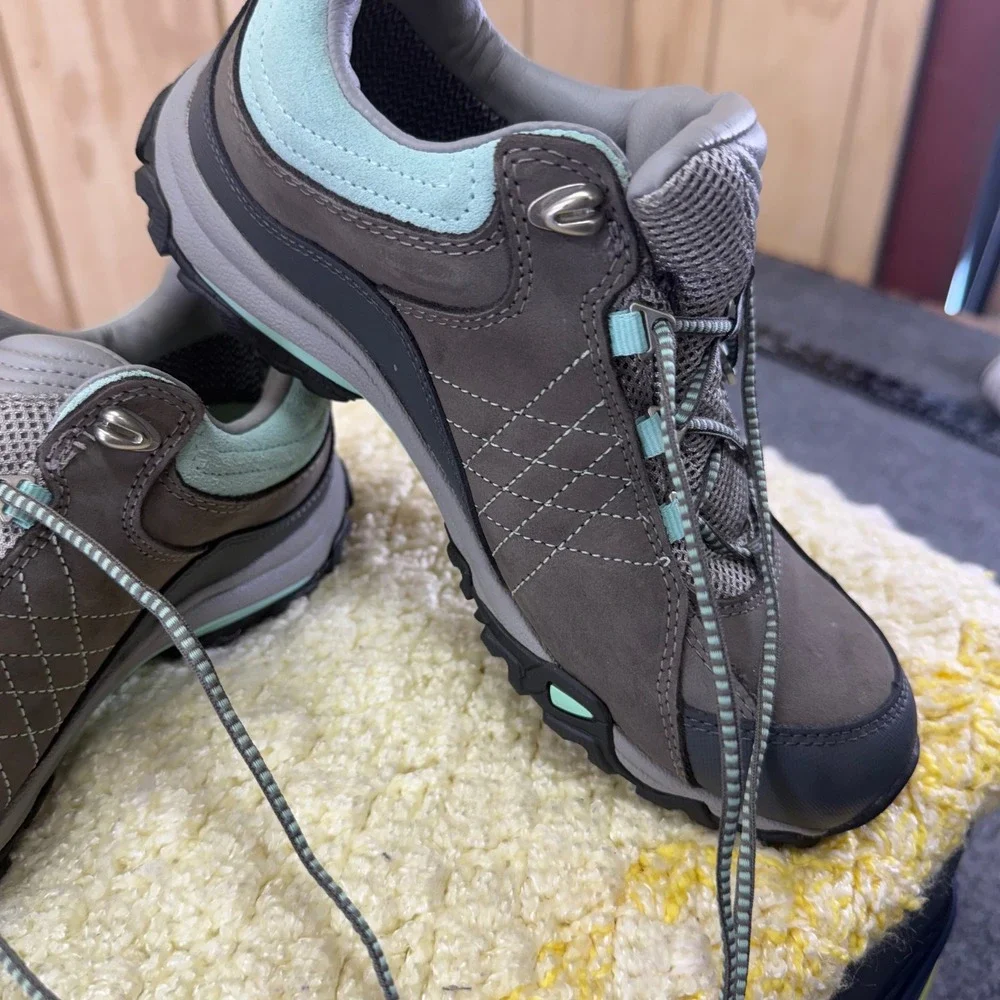 OBoz Waterproof Hiking Shoes Women's Gray Teal Lace Up Outdoor Boots women's S 8 - Picture 2 of 16